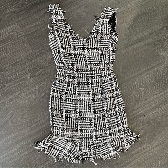 “Classic Tweed Mini Dress” NWT Fashion Nova - Picture 2 of 6